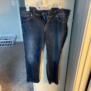 Silver brand Suki Capri